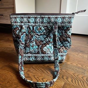 Like-New Vera Bradley Paisley Shoulder Bag